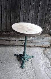 ancienne table de bistrot