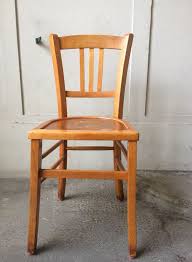 chaise de bistrot ancienne