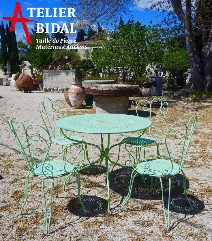 table de jardin en fer forgé ancienne