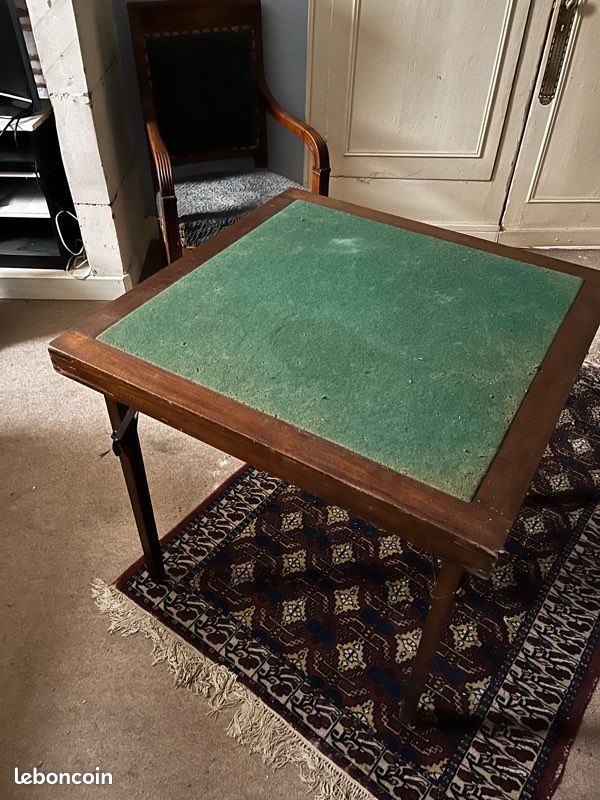 table de jeux ancienne