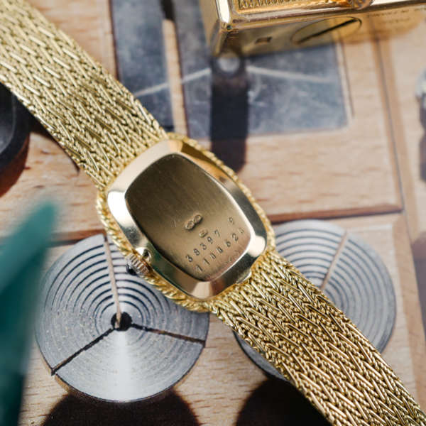 montre femme ancienne or 18 carats